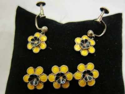 VINTAGE- MEKA DENMARK- STERLING SILVER YELLOW ENAMEL FLOWER PIN & EARRINGS SET