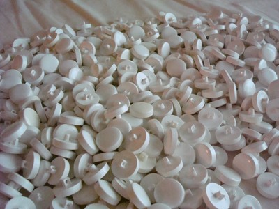 2 Lbs~Pounds SHANK BUTTONS~WHITE~75