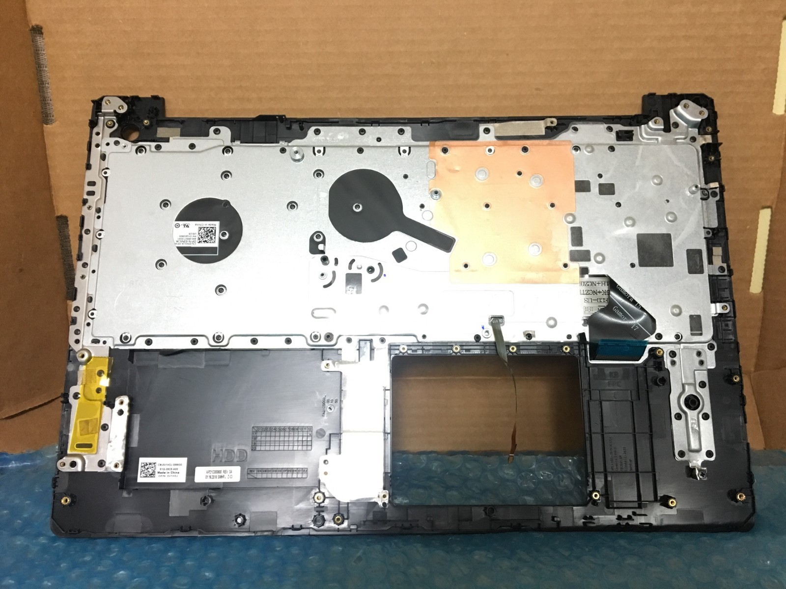 Genuine Dell Inspiron 15 5000 5570 5575 Black Palmrest US Backlit Keyboard V1H3J