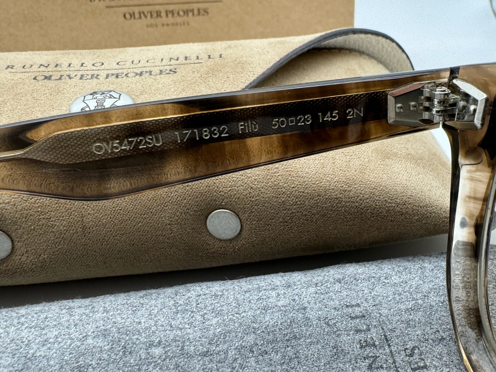 Pre-owned Oliver Peoples Ov 5472su Filu' 50mm 171832 Taupe Smoke/shale Gradient Sunglasses