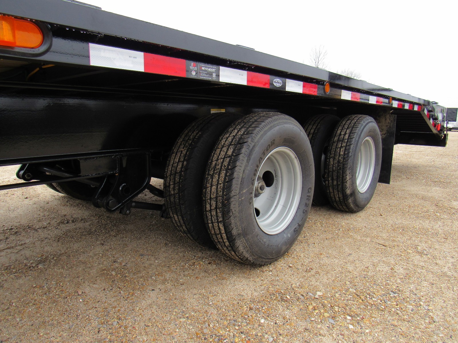 40 'X 102-- LOAD TRAIL--- DECKOVER GOOSENECK--2/12K --MAX RAMPS----BRAND NEW