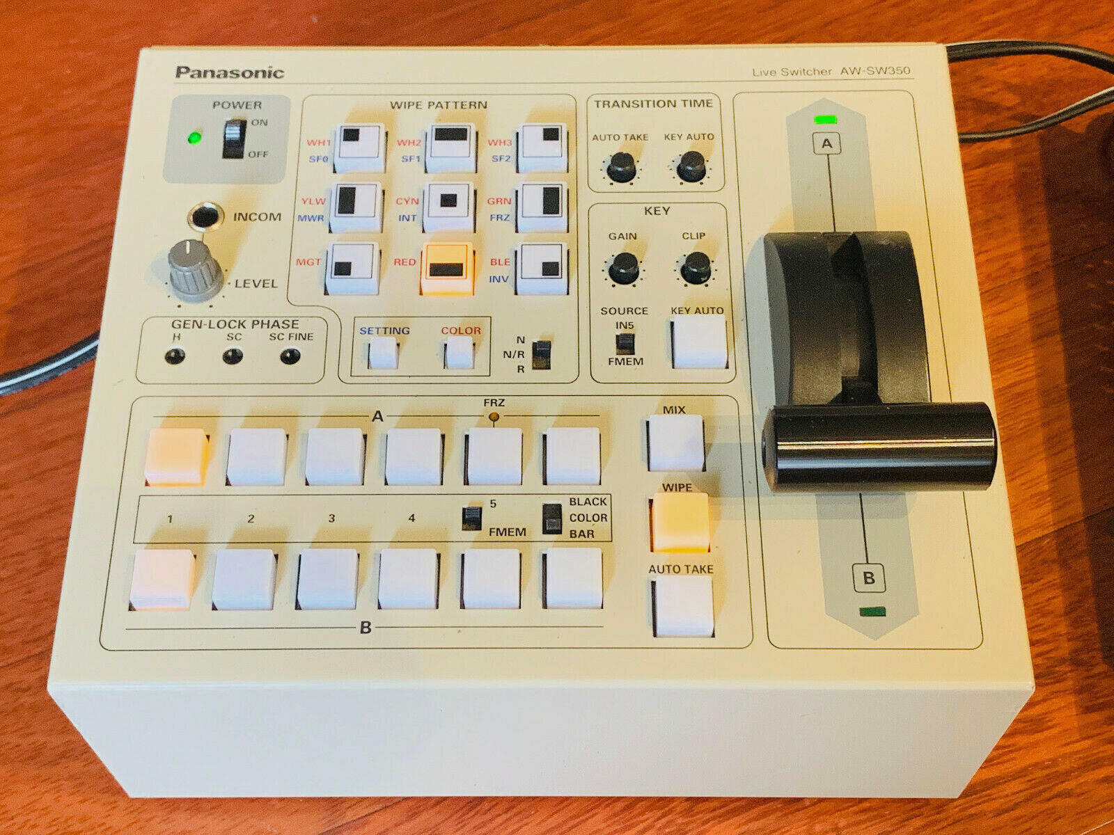 【ジャンク】Panasonic スイッチャー AW-SW350 Panasonic Live Switcher AW-SW350 - 5 Input - NTSC and PAL