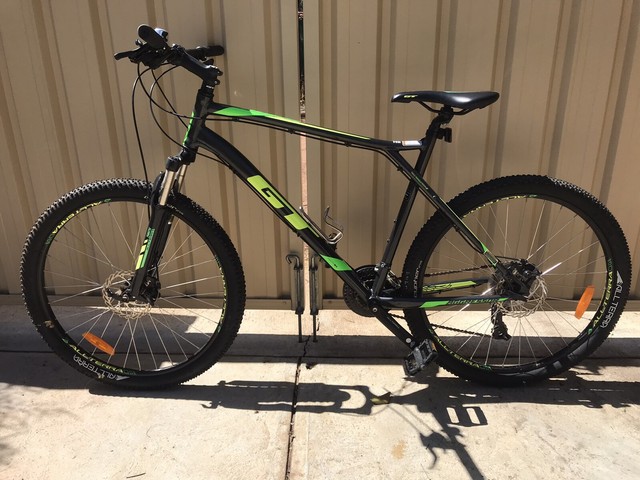 gt aggressor sport mountain bike 2019