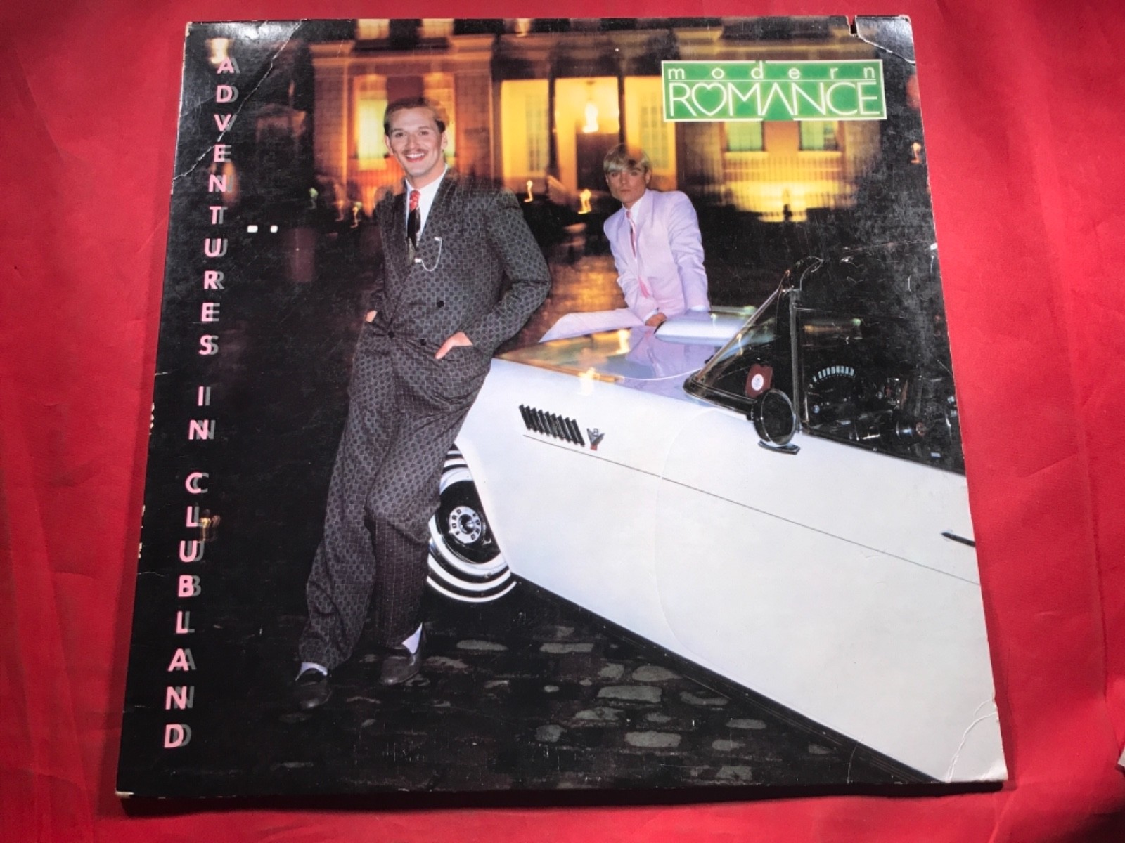 VALLAD ✖️ car service Ryde Romance ホワイト 1999 Lincoln Town Car Stretch Limousine, White - Kinsmart