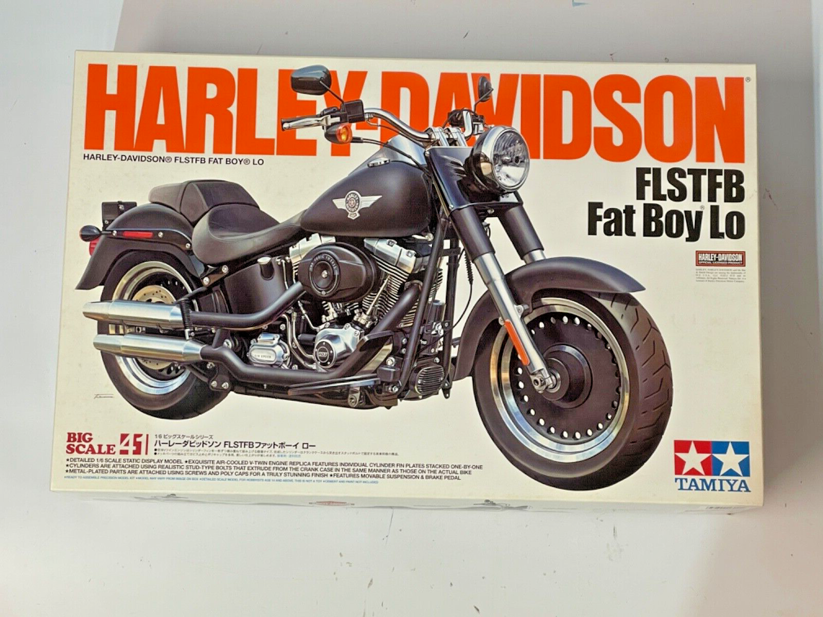 TAMIYA 1/6 ハーレーダビッドソンFLSTFB ファットボーイ ロー Building the Tamiya 1/6 HARLEY-DAVIDSON Fat Boy Lo Plastic