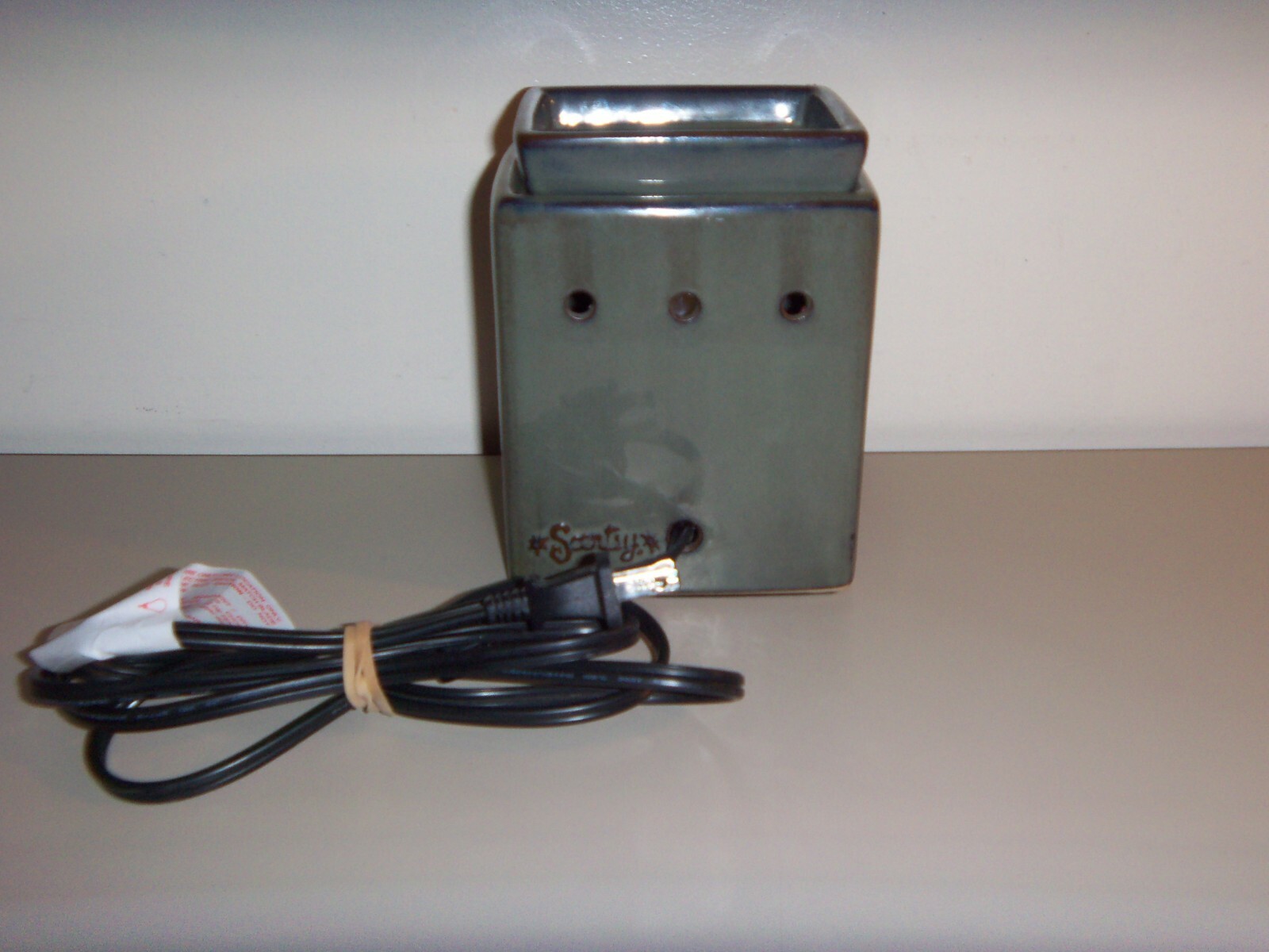 SCENTSY CUBE MOSS GALLERY FULL SIZE WARMER