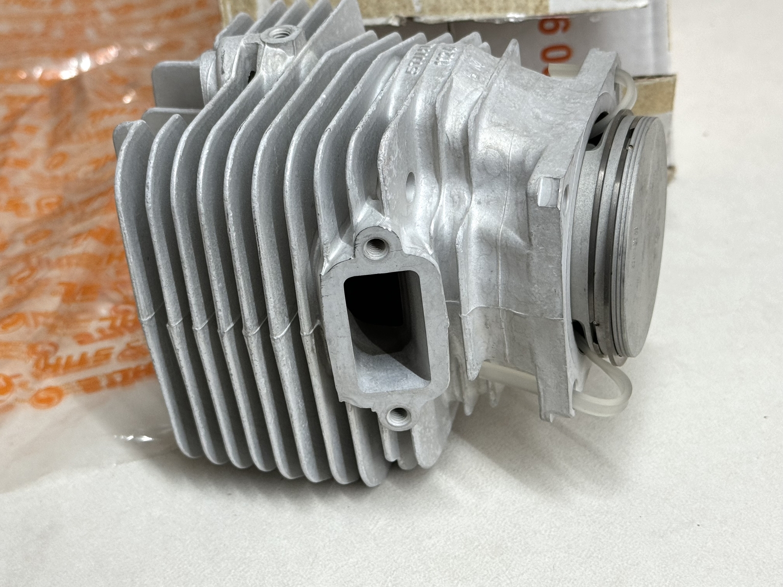 STIHL OEM CYLINDER WITH PISTON KIT 1124 020 1203 084 084R 084W 084RW 60mm D60 - Picture 3 of 6