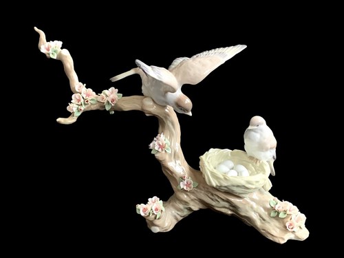 【LLADRO】にらみあい　絶版品　専用箱付き LLADRO】にらみあい 絶版品 専用箱付き - メルカリ