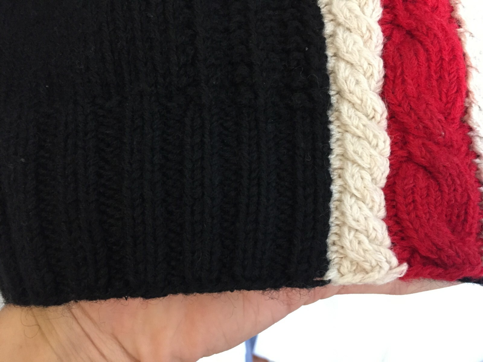 Tommy Hilfiger XL Wool Red White Navy Blue Cross Sweater