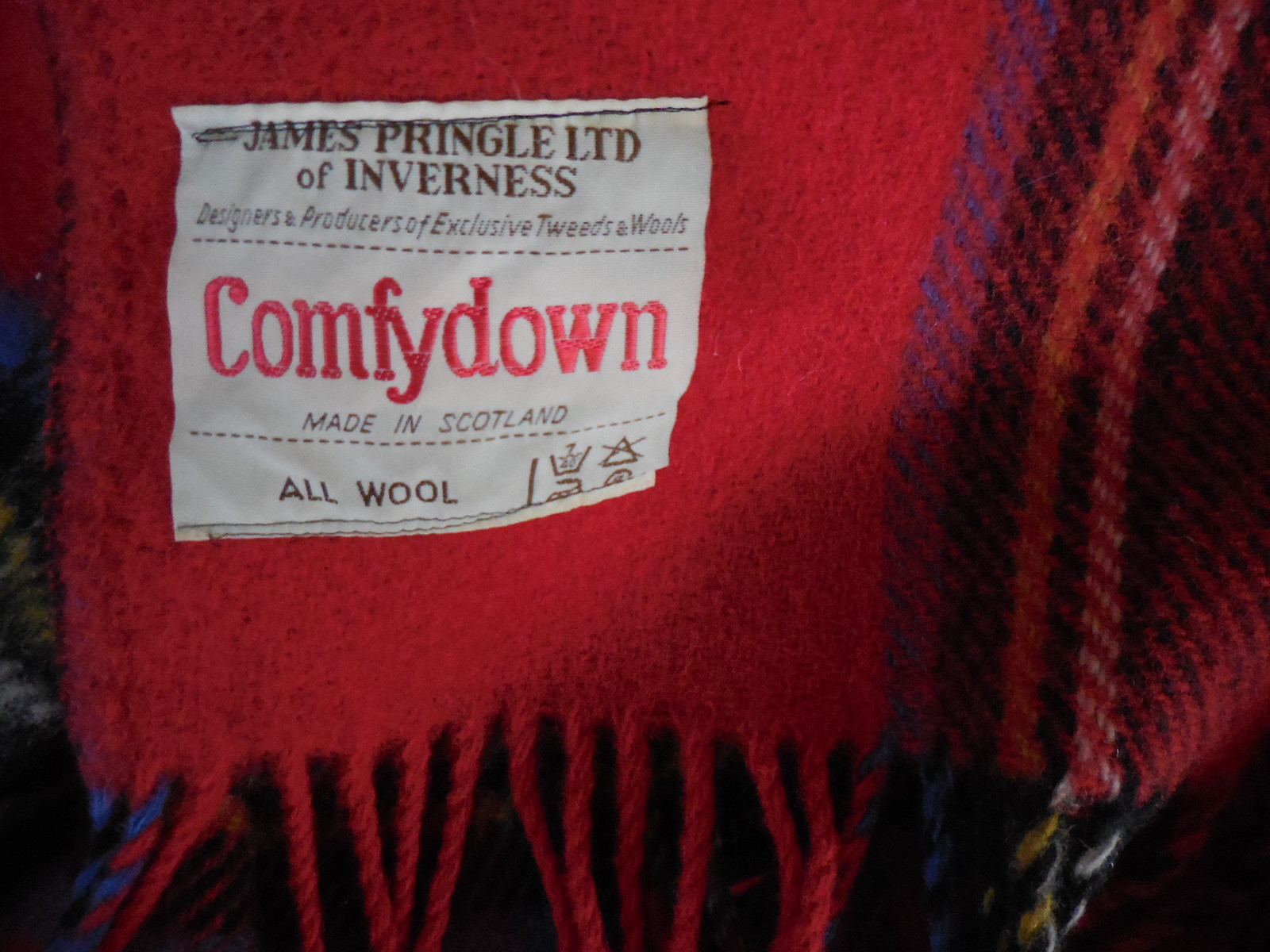 VTG JAMES PRINGLE COMFYDOWN RED PLAID 100% WOOL BLANKET- 35