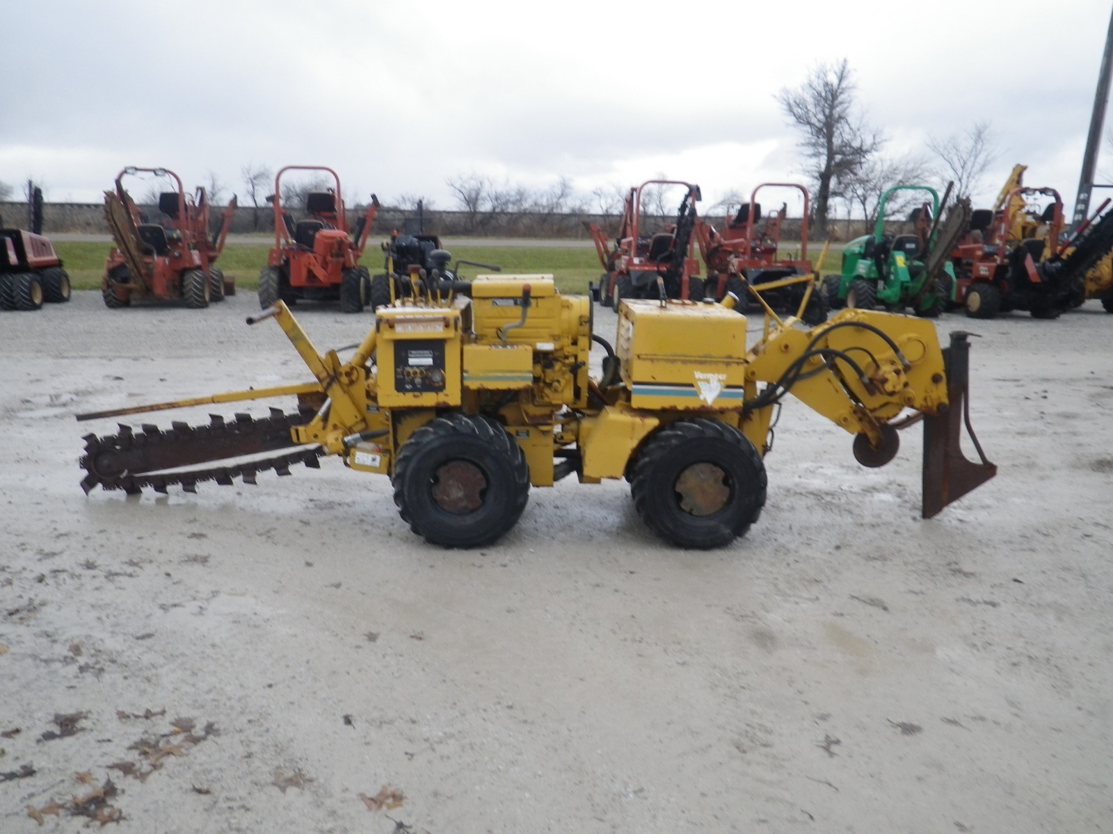 1997 Vermeer LM42 Tremcher Vibratory Drop Plow  Ditch Witch 410sx