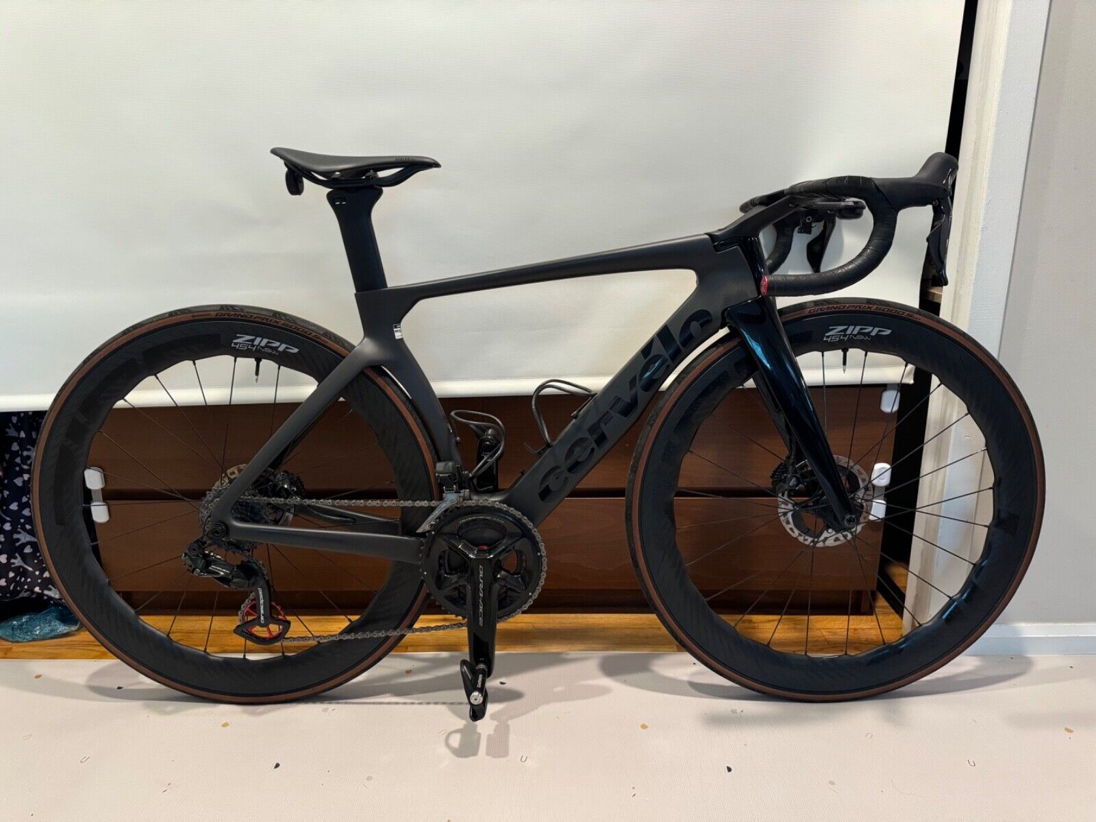 2023 Cervelo S5 | Five Black | Size 51 | Dura-Ace R9270 | 12 2023 Cervelo S5 | Five Black | Size 51 | Dura-Ace R9270 | 12