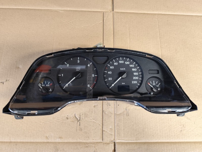 Compteur Vitesse Opel Zafira A 2.0 Dti 24419560ht