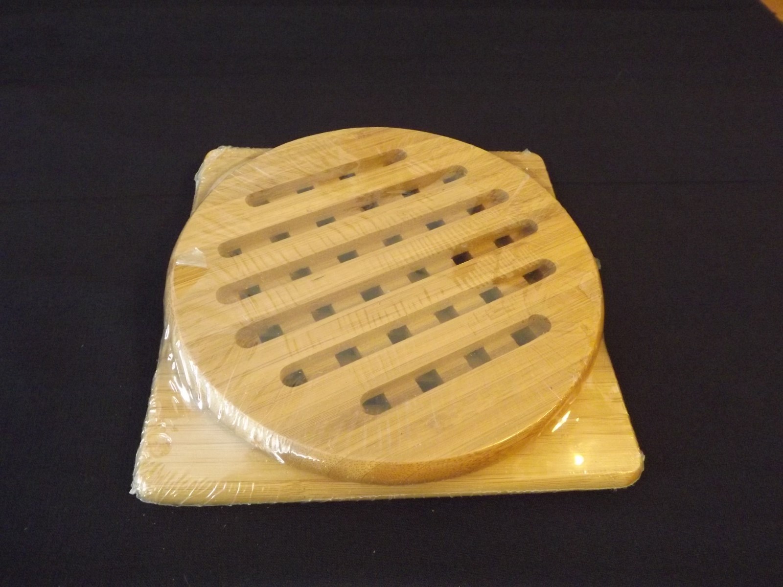 brand new BAMBOO LATTICE TRIVETS 7.5