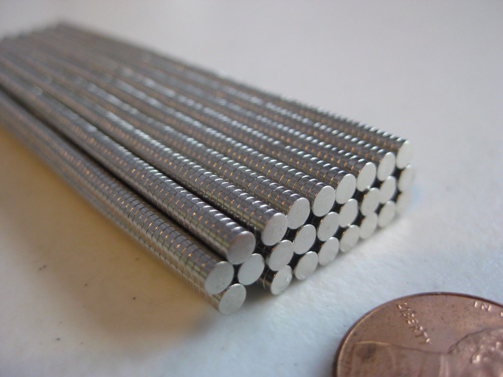 3mm x 1mm Tiny Neodymium Disc Magnets N50, New, Super Strong! -100 or 500 pcs 