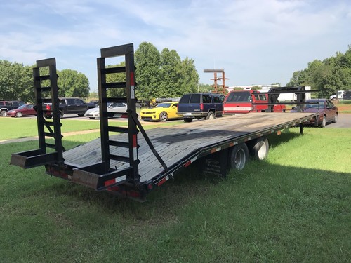 2015 Kaufman Gooseneck Trailer (28 FT)