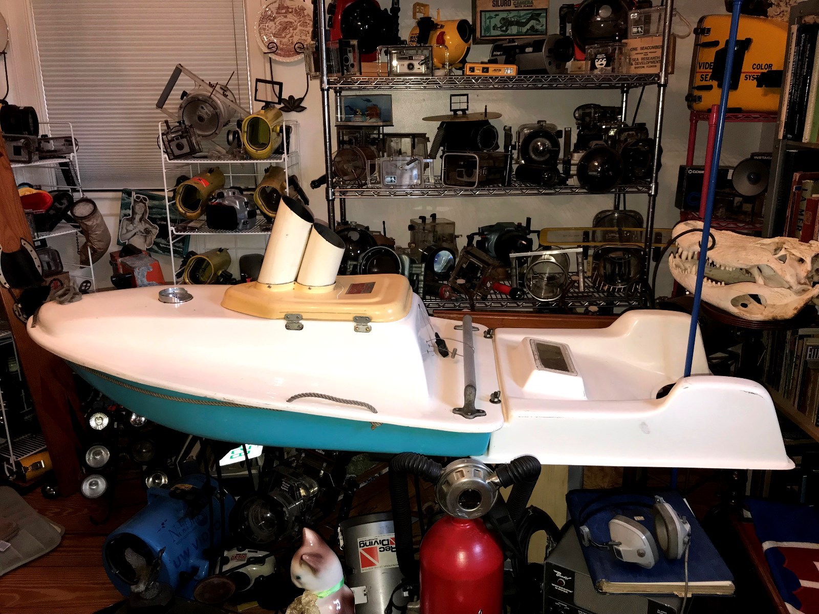 Vintage Wilco Swim Slim Watercraft Tecumseh Motor Powerboat Boat Tow Snorkeling