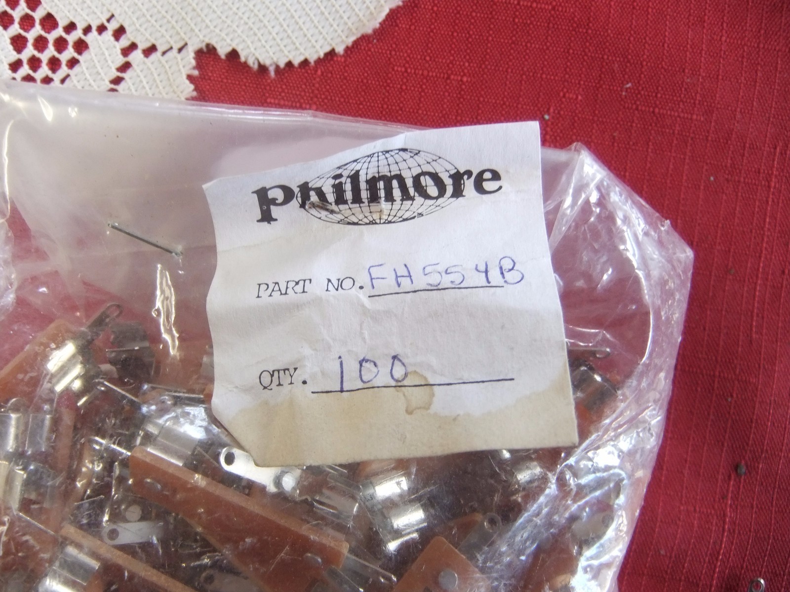 100 NEW PHILMORE  FUSE Holders FH554B  model trains ++++