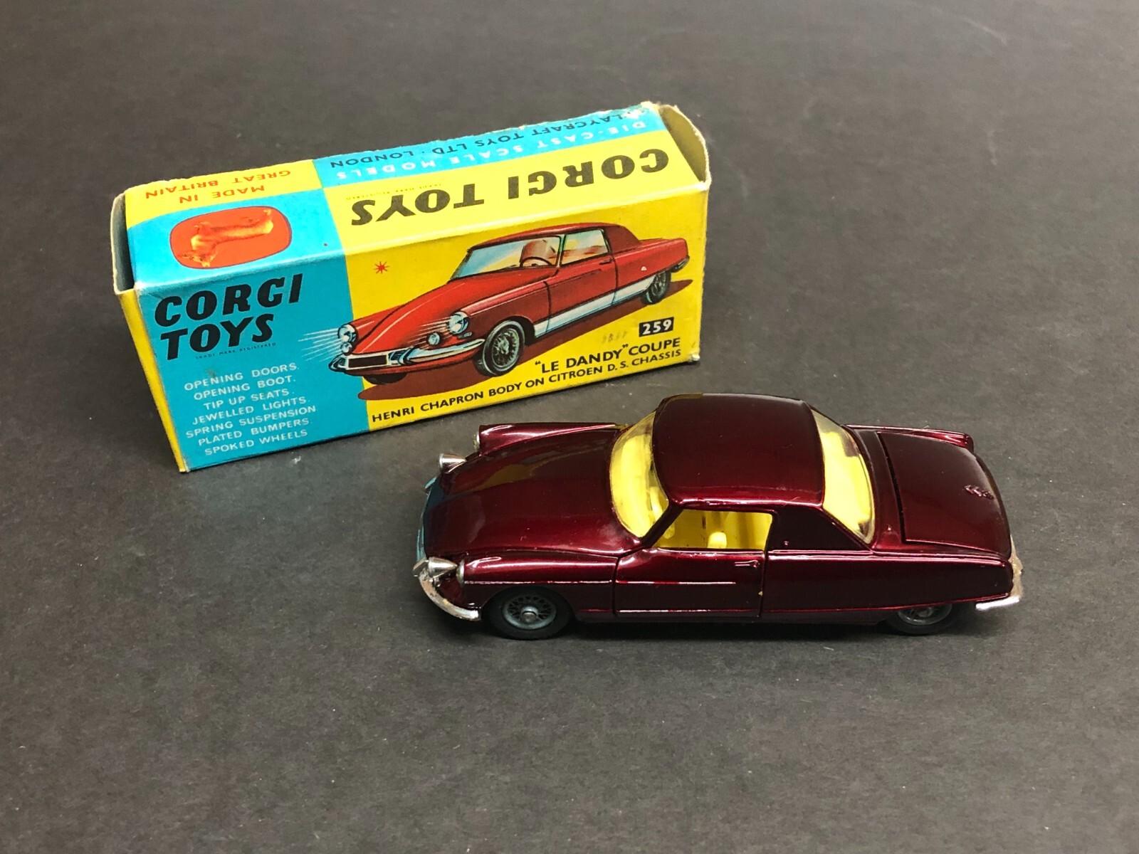Corgi Toys コーギートイズ 259 シトロエン LE DANDY Corgi Toys 259 LE DANDY COUPE on CITROEN D.S. CHASIS in