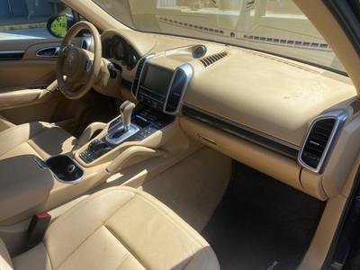 image 4 of interior