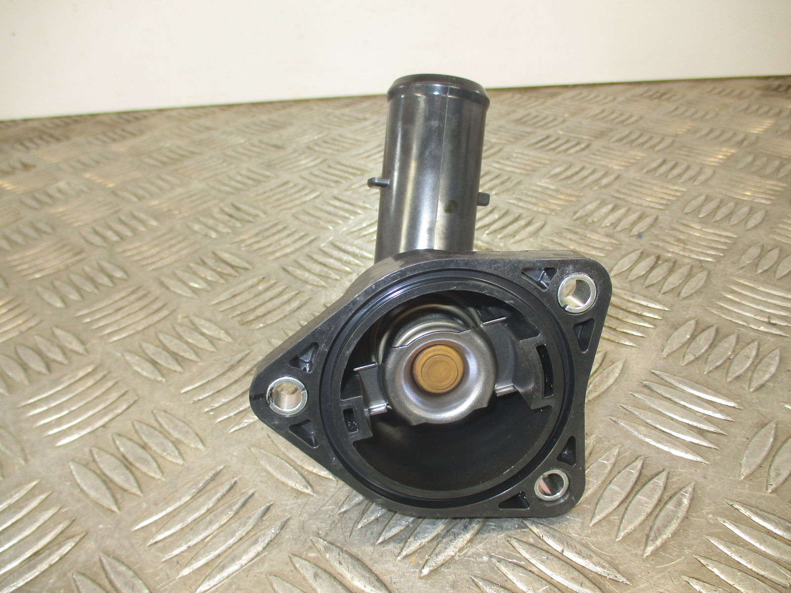 2021 Toyota Corolla 1.8 Petrol Hybrid X2ZR-E22U. Thermostat & Housing 10K - Picture 8 of 8