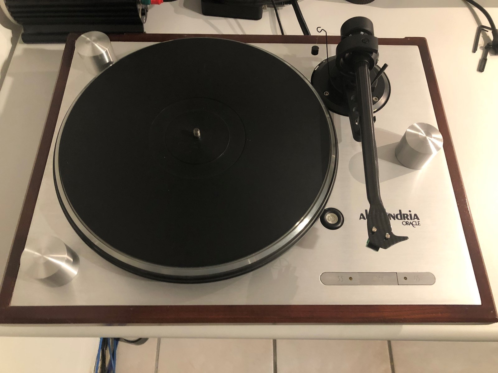 Oracle Alexandria MK II mit Tonarm Project 9cc 