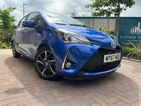 2017 Toyota Yaris 1.5 VVT-h Design E-CVT Euro 6 (s/s) 5dr HATCHBACK Petrol/Elect