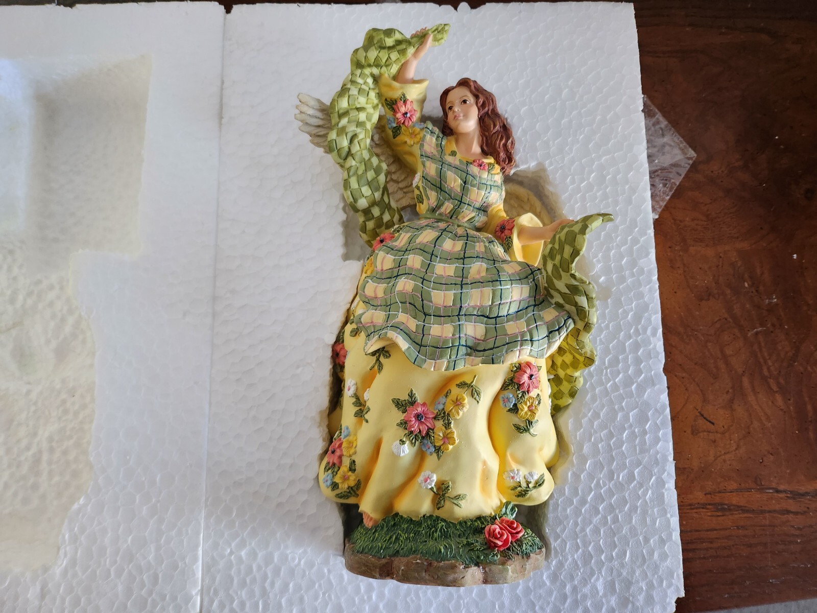 Pipka Earth Angels Cottage angel Limited Edition #3015 of