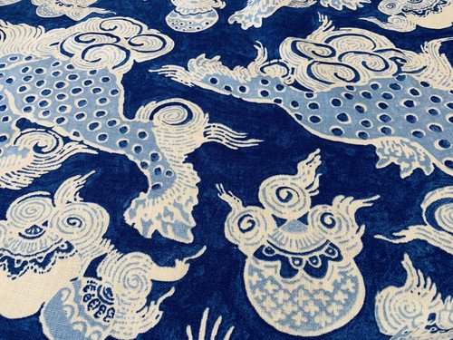 COLONIAL WILLIAMSBURG DRAGON BLUE LINEN FABRIC REMNANT 27”x54”