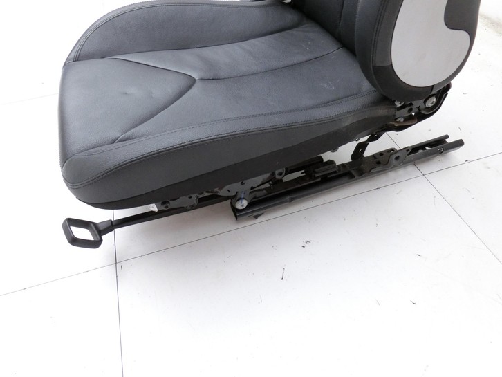 Mercedes R171 SLK 200 04-08 Cabrio Beheizt Sitz Beifahrersitz Vorne Rechts Leder Schwarz Mercedes R171 SLK 200... Vorschau 4