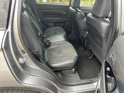 image 9 of interior