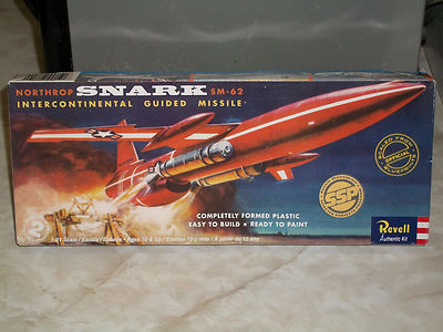 revell #7810 1/81 Scale Northrop Snark SM-62 Intercontinental Guided Missile kit