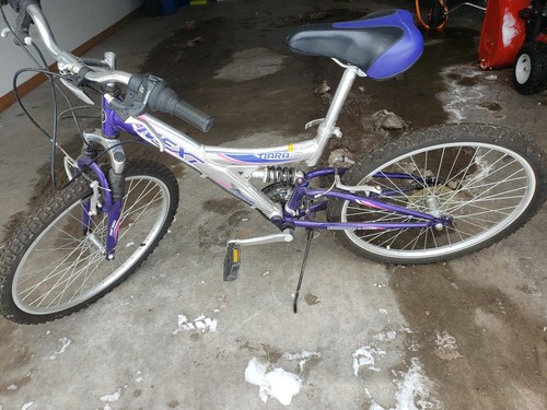 Next Tiara Pro Girls Bike perfect condition