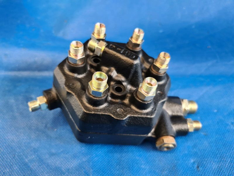 Mengenteiler Revidiert 0438100011 Einspritzanlage FÃ¼R Mercedes Motor M110