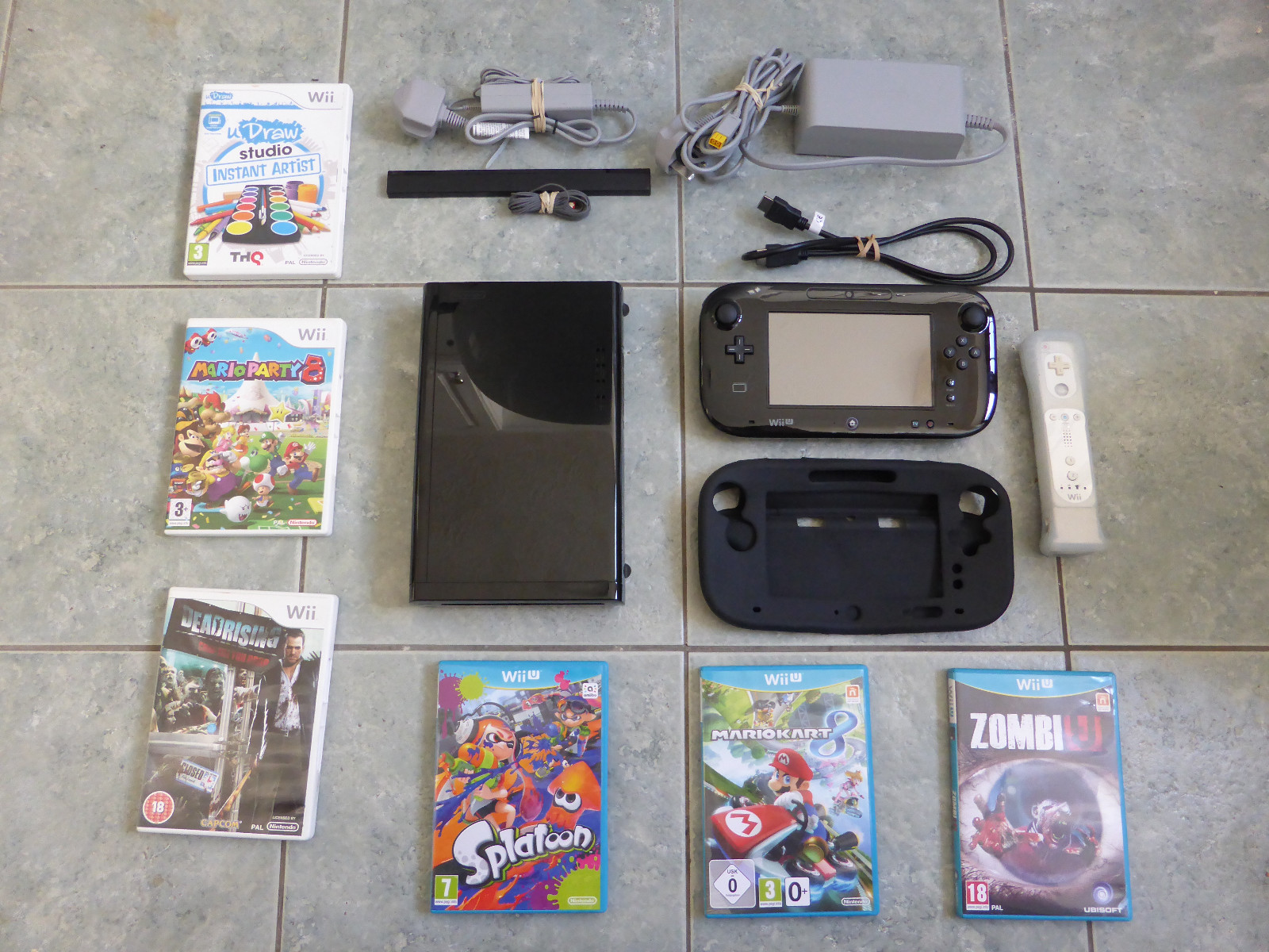 Nintendo Wii U Console Premium Pack 32GB Bundle & Games, Mario