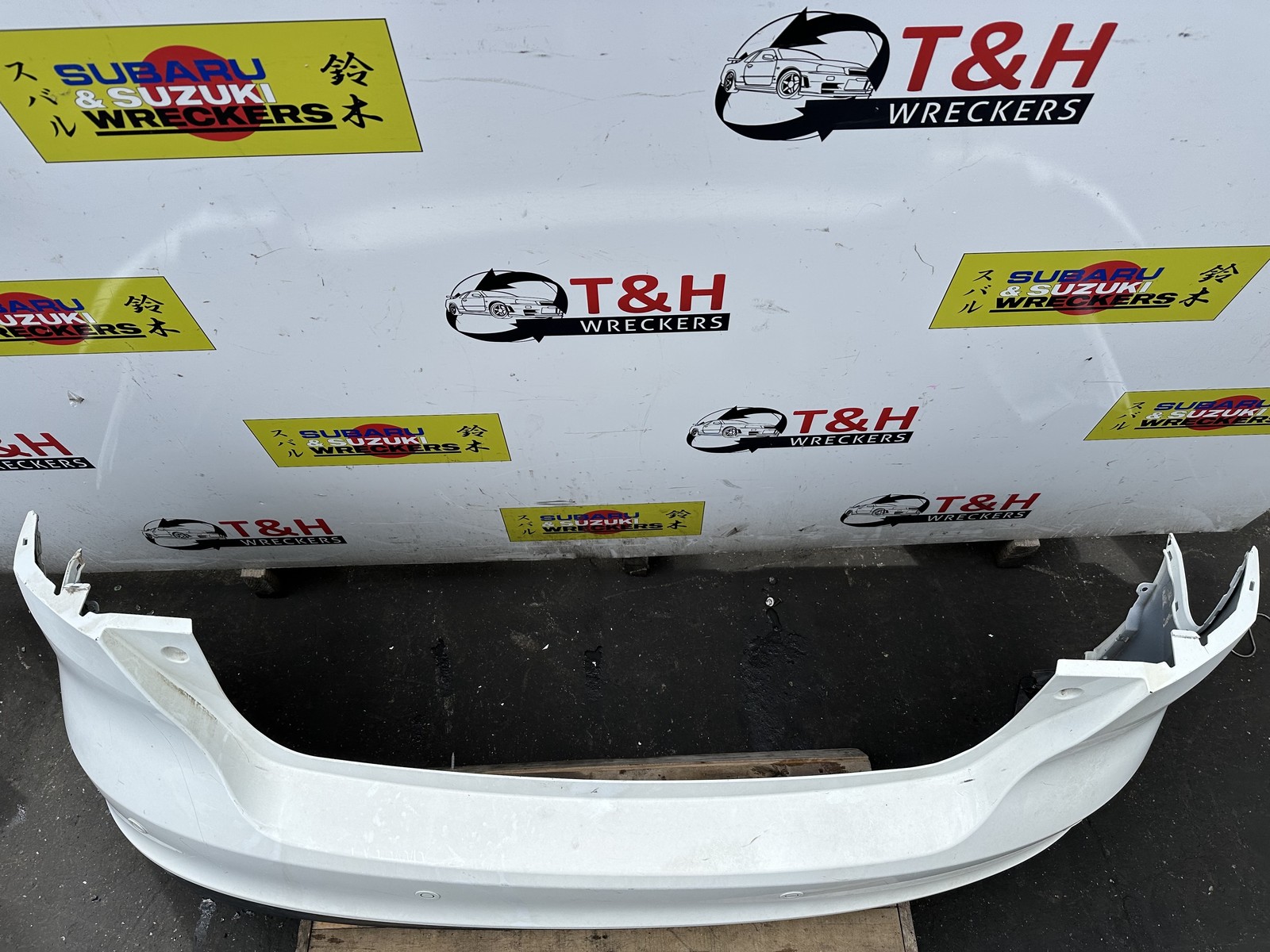 2015 - 2018 Ford Focus LZ Trend Hatchback Rear Bumper Bar - thumbnail 4