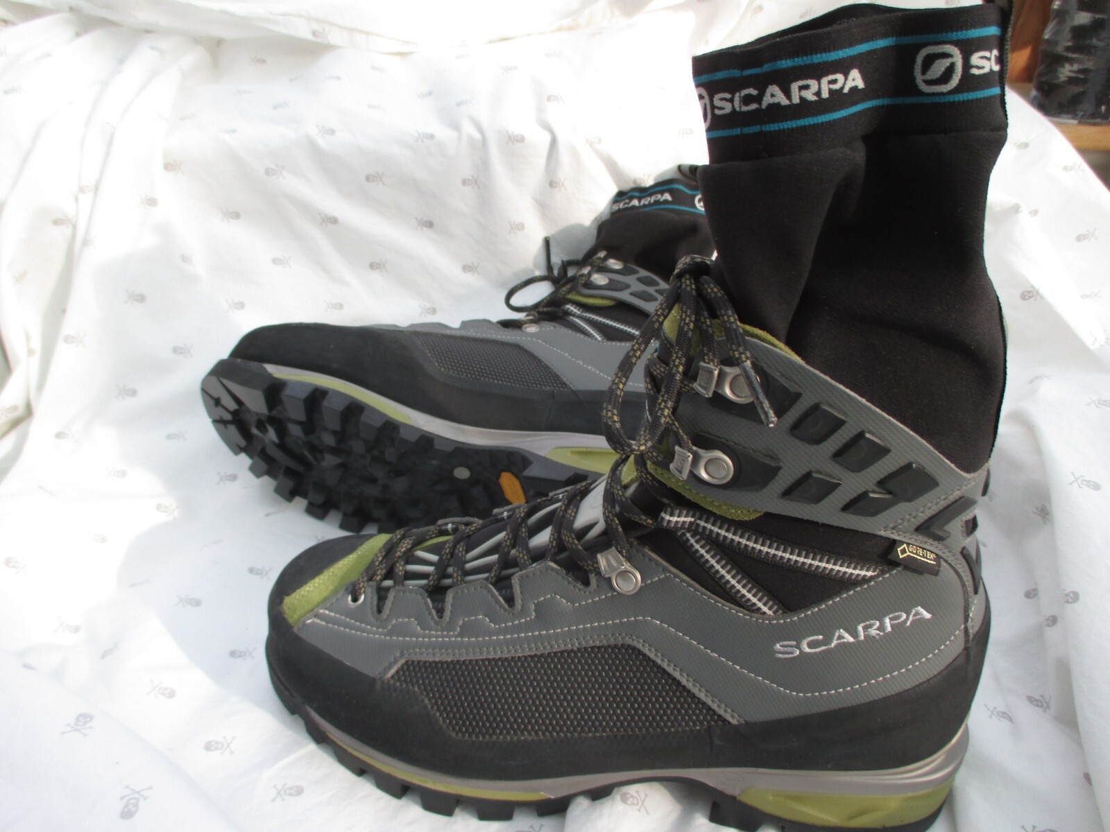 Scarpa kuiu Rebel Ultra K Gore-Tex Mountaineering Ice Scarpa kuiu Rebel Ultra K Gore-Tex Mountaineering Ice