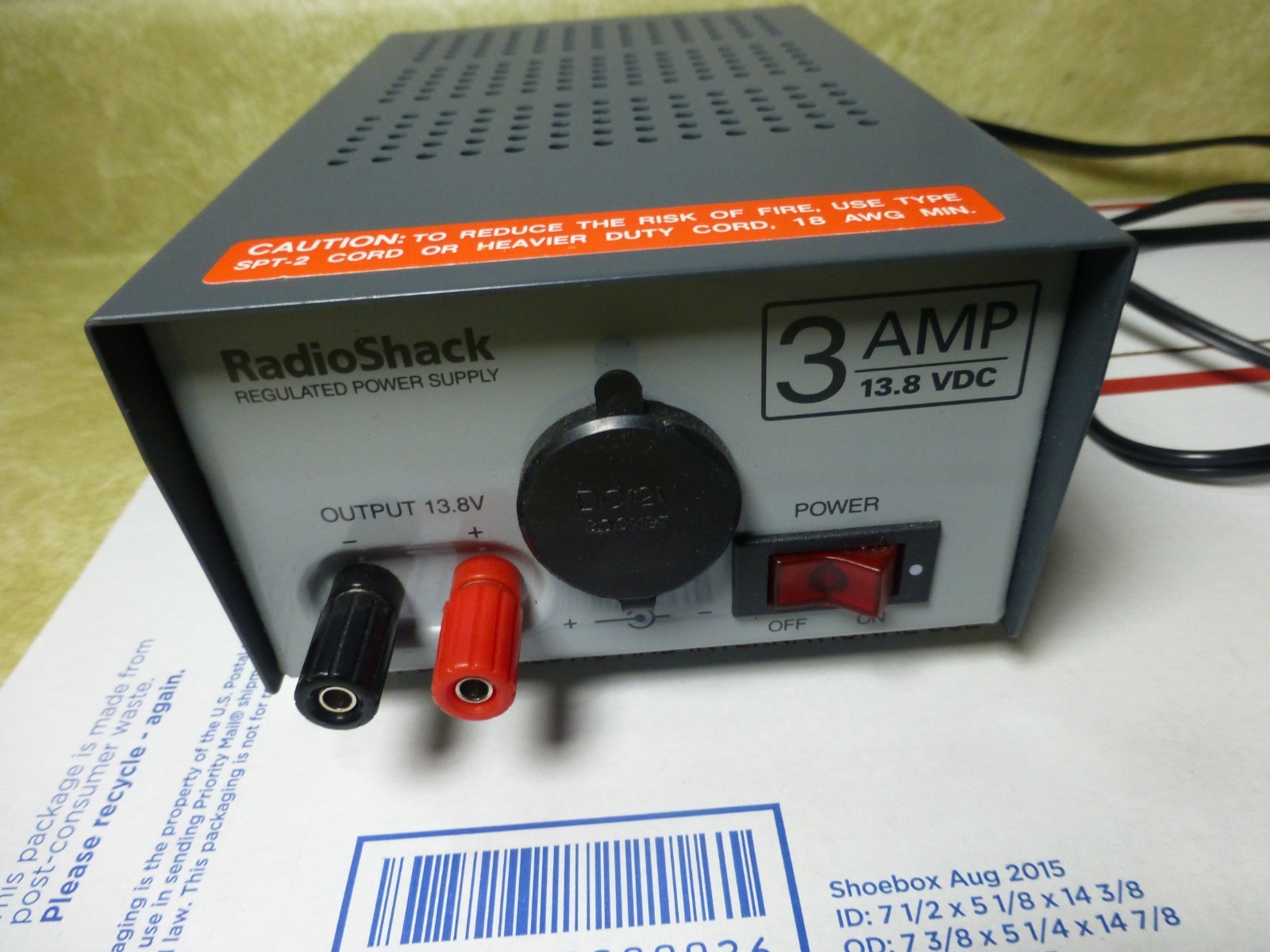 Radio Shack 13.8V 3A DC Power Supply No. 22-504 - Works