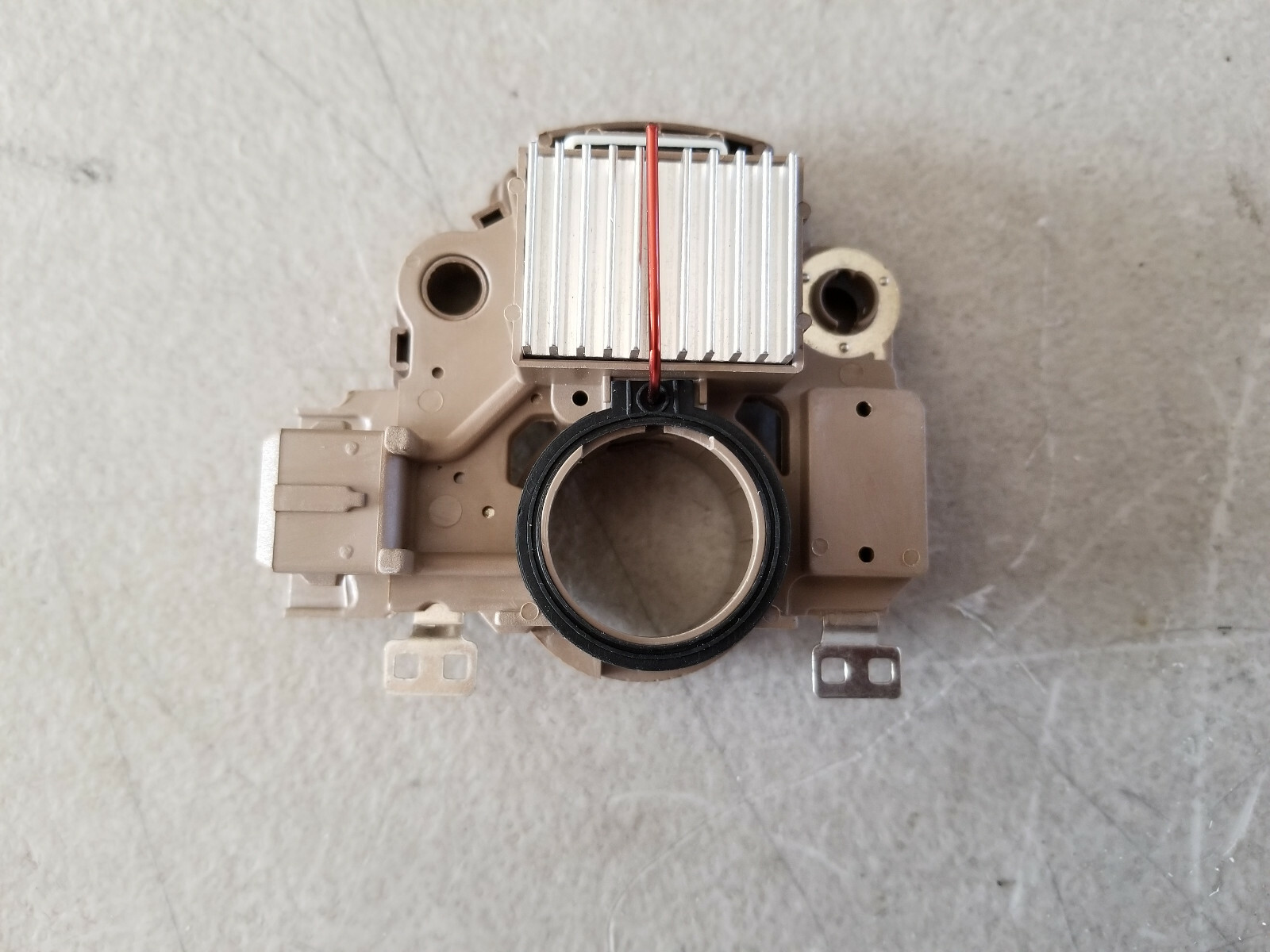 REGULATOR　orage r8 hybrid Amazon.com: YGQ Generator AVR Automatic Voltage Regulator