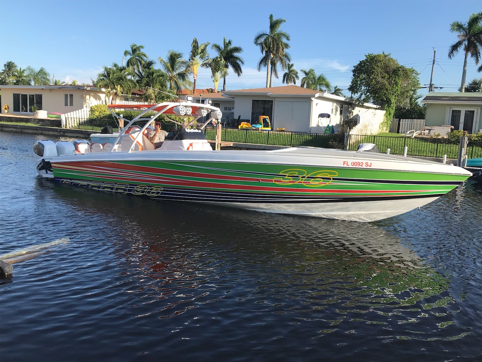 36 FOOT SCARAB FULLY RESTORED 3 MERCURY VERADOS CUSTOM BUILT LIKE NEW! TRADE?