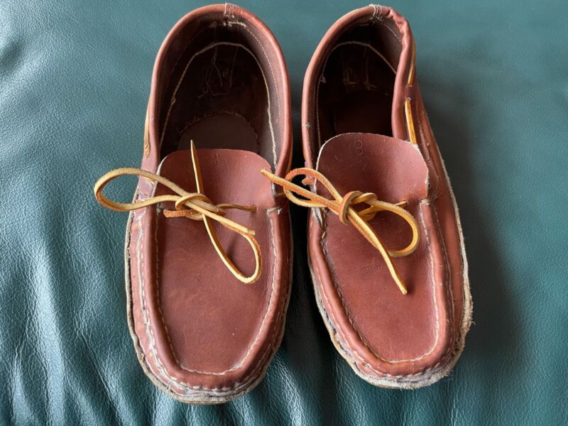 Vintage Classic Hand Made Moccasins Shoes Thick Heavy Duty Leather Size 8 MENS