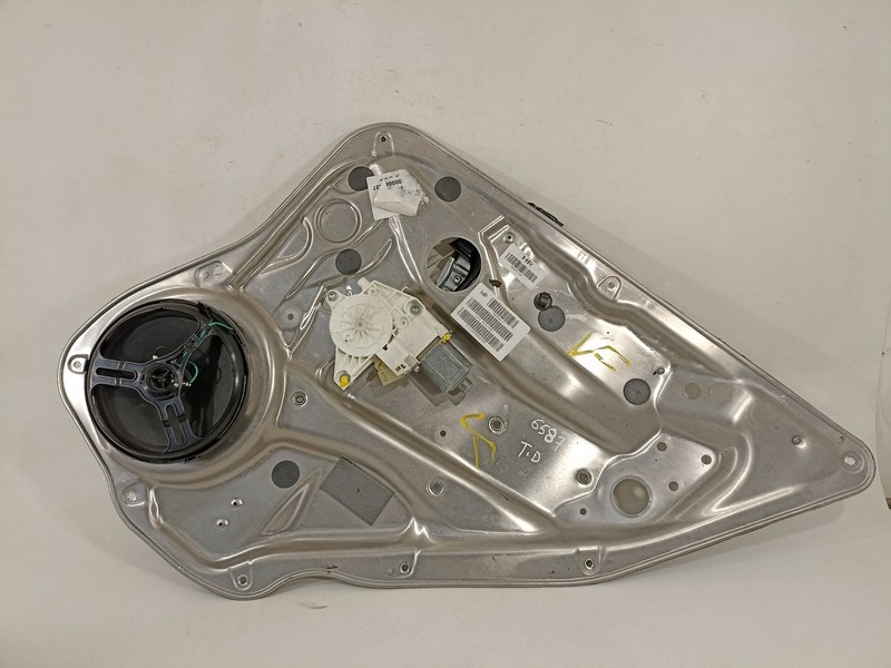 A2047300479 Leve Glace ArriÃRe Droit / A2048200542 / 3489428 Pour Mercedes-Benz
