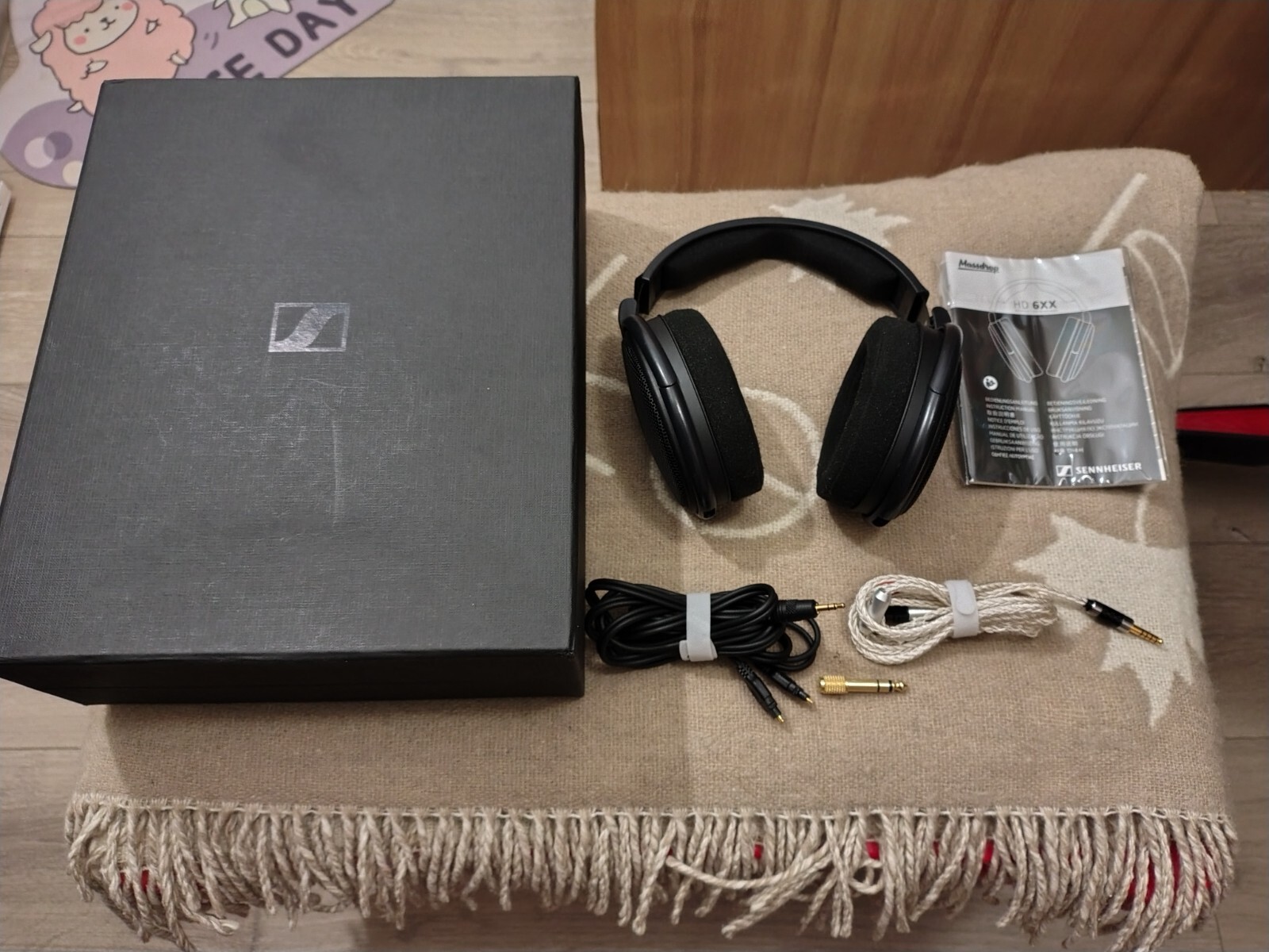 Sennheiser x Massdrop HD 6XX Studio Headphones Midnight Blue Sennheiser x Massdrop HD 6XX Studio Headphones Midnight Blue