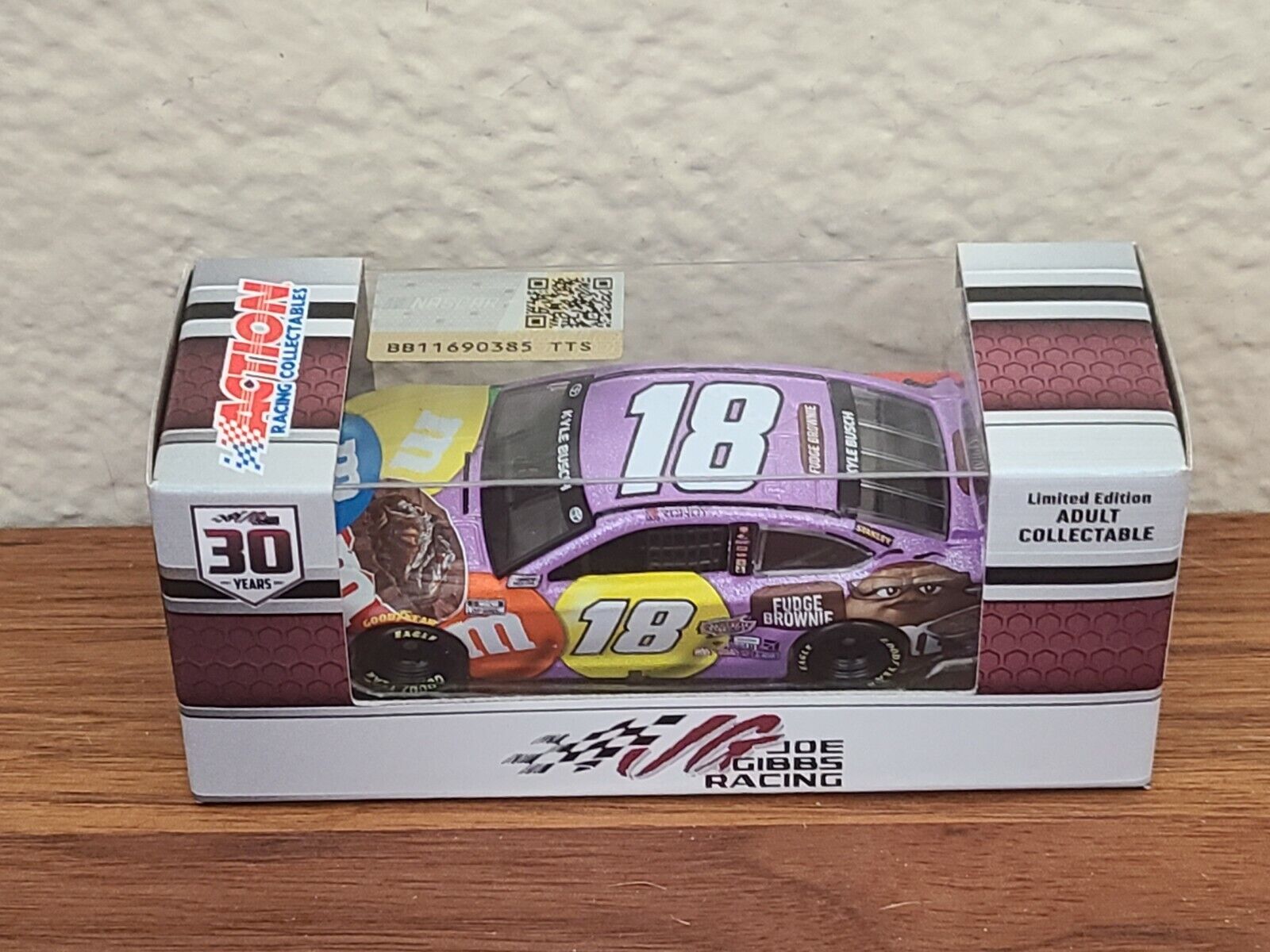 2021 #18 Kyle Busch M&M's Fudge Brownie 1/64 Action NASCAR 2021 #18 Kyle Busch M&M's Fudge Brownie 1/64 Action NASCAR
