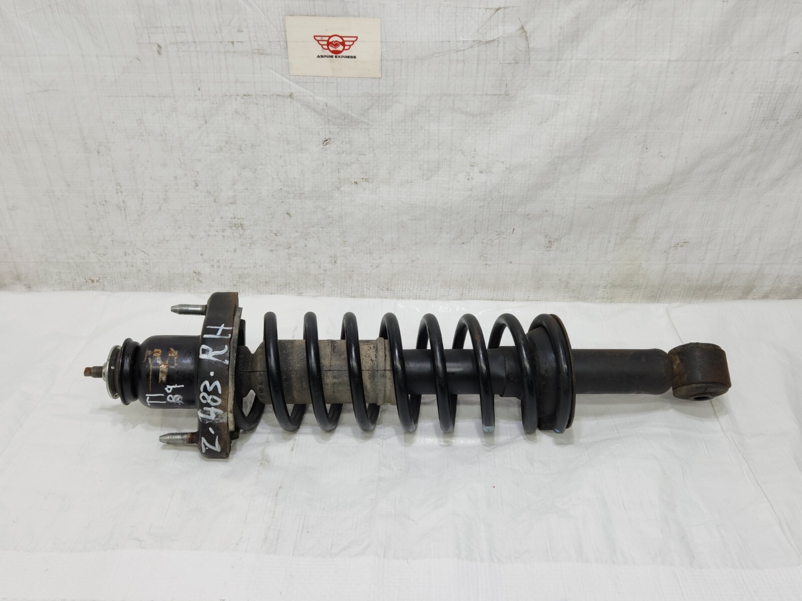 らくえん 2011-2017 Mitsubishi Lancer Sedan Strut Shock Absorber Rear