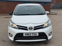 2013 Toyota Verso 2.0 D-4D Icon 5dr MPV DIESEL Manual