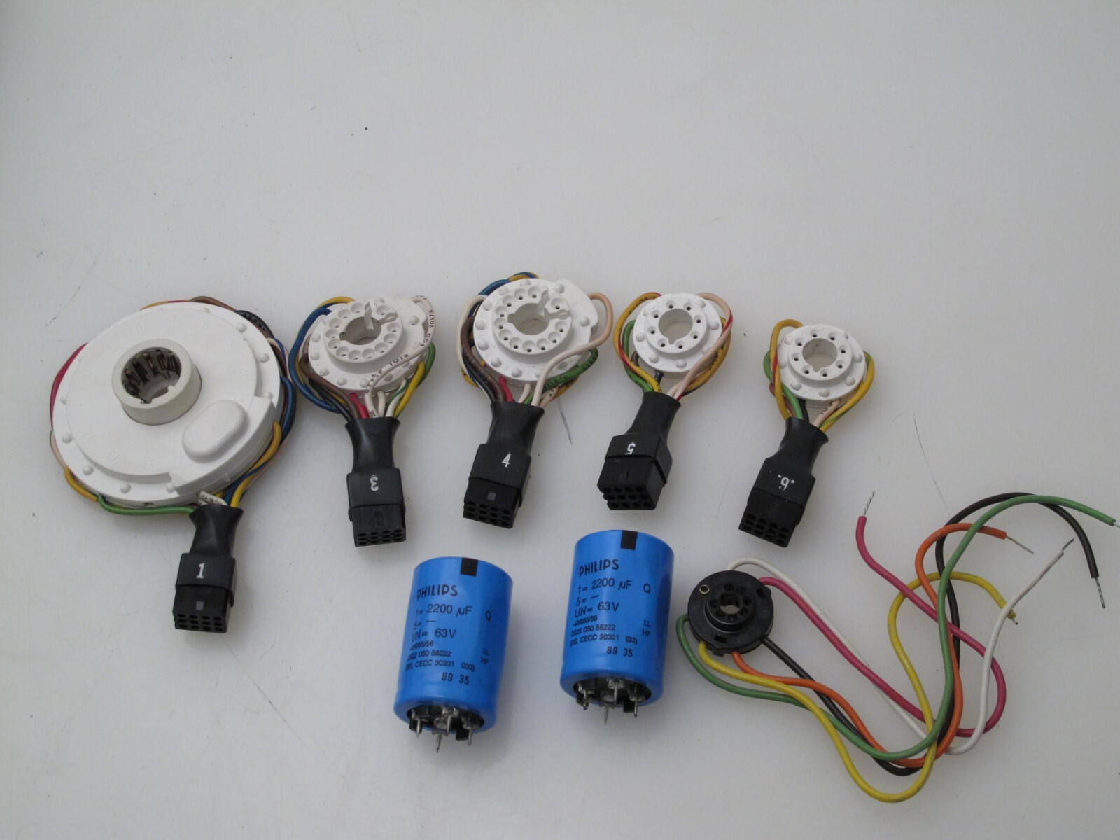 B&K 467 PICTURE TUBE RESTORER ANALYZER with attachments