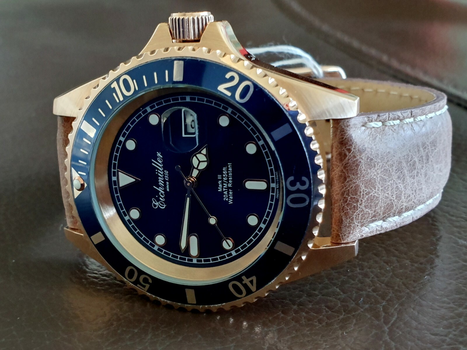 DIVE WATCH SUBMARINER 42mm 200 METERS 