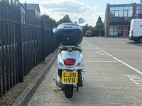 2019 VESPA (DOUGLAS) SCOOTER  Petrol Automatic