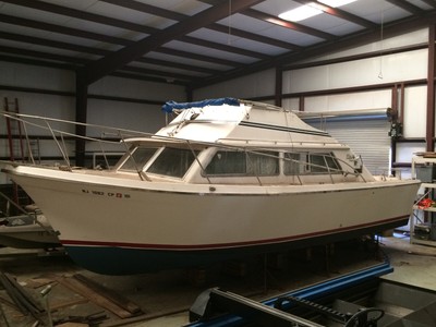 1976 Luhrs 32' Cabin Cruiser